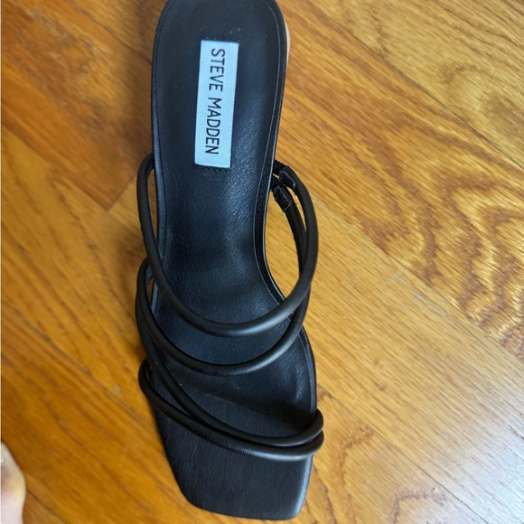 Steve Madden Black Assured Women's Sandals - Picture 4 of 13